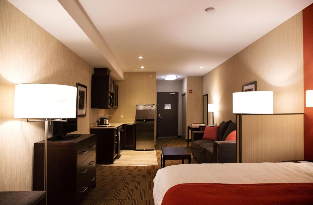 Best Western Plus Chateau Fort St. John Extérieur photo