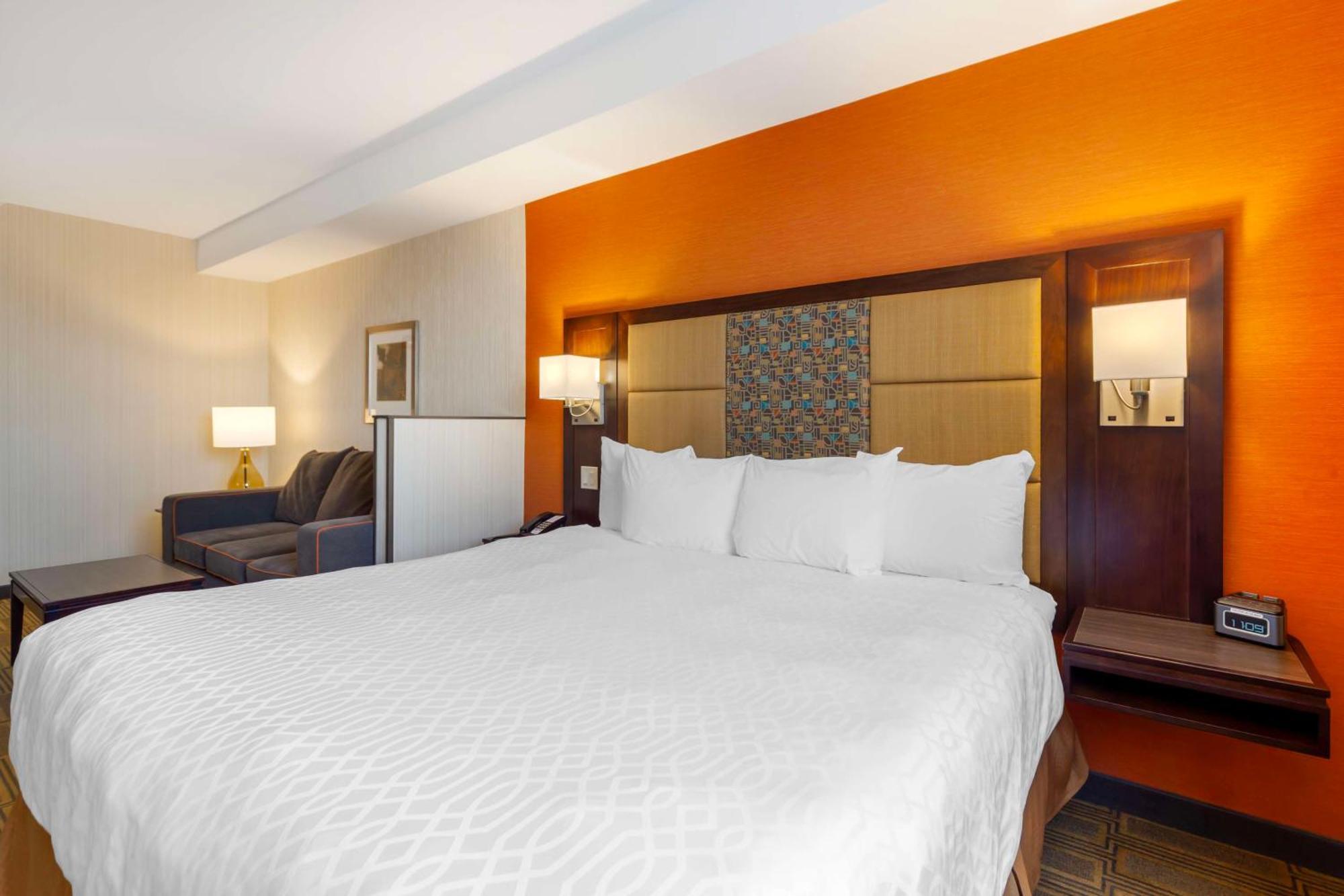 Best Western Plus Chateau Fort St. John Extérieur photo