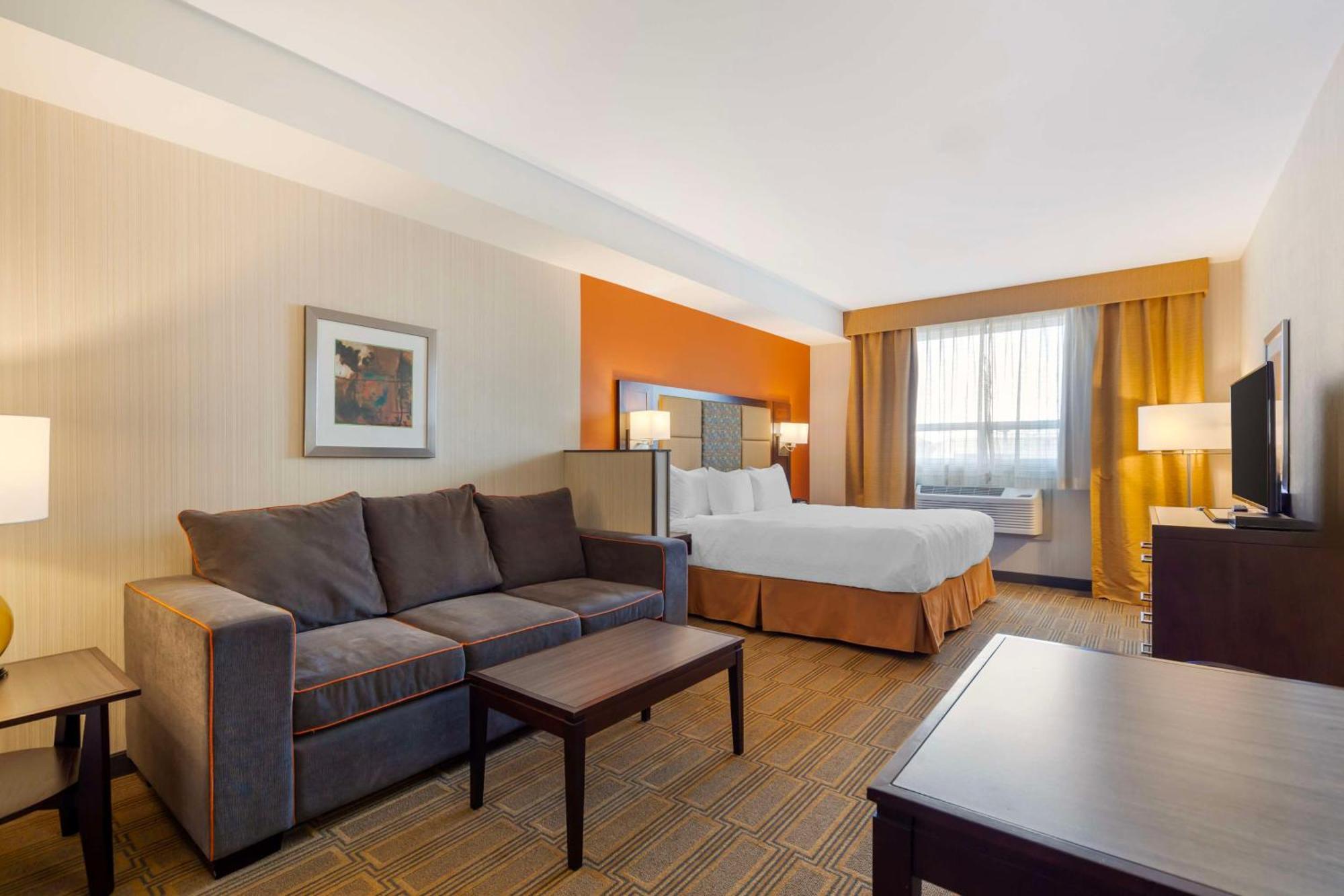 Best Western Plus Chateau Fort St. John Extérieur photo