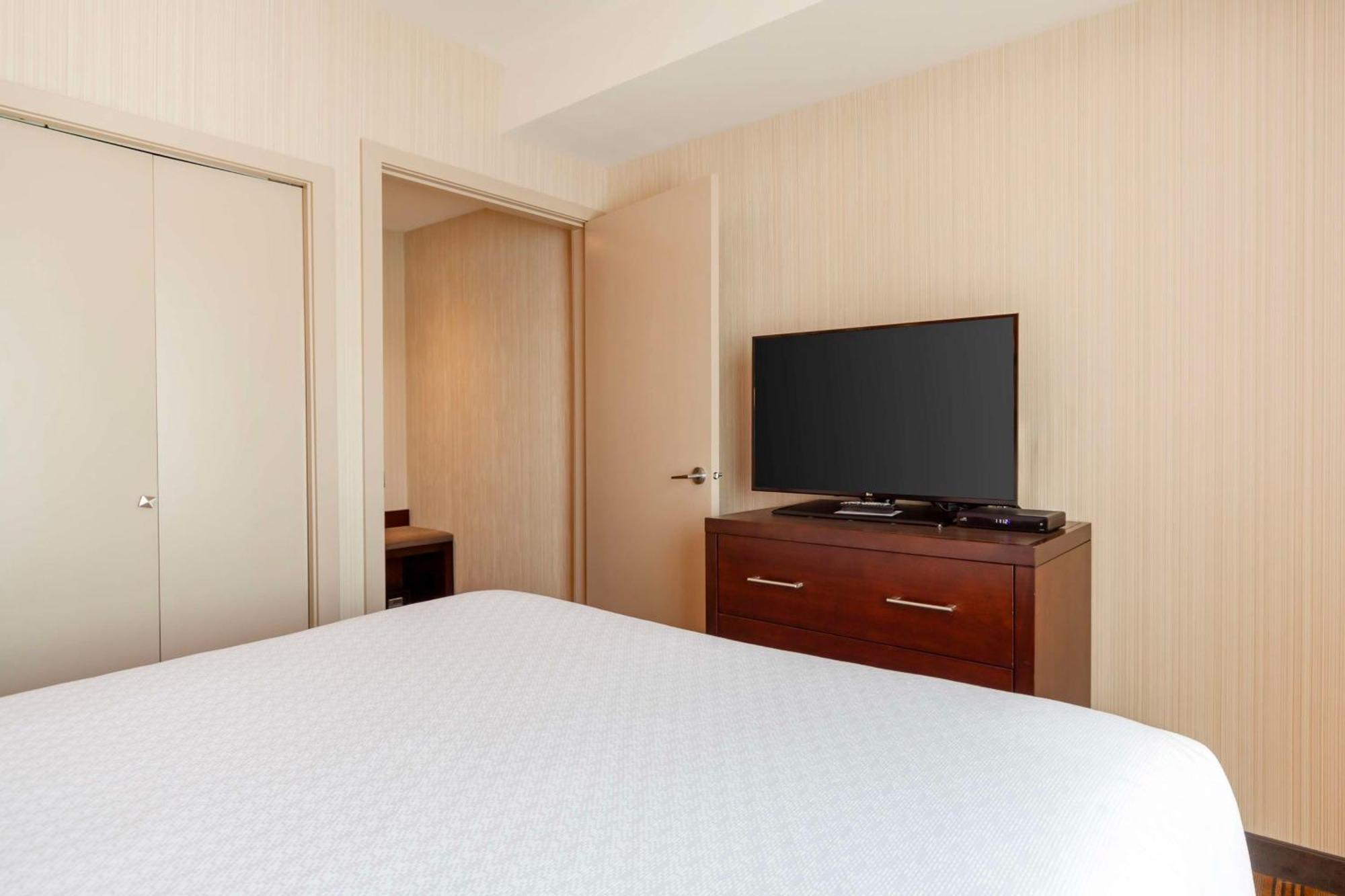 Best Western Plus Chateau Fort St. John Extérieur photo